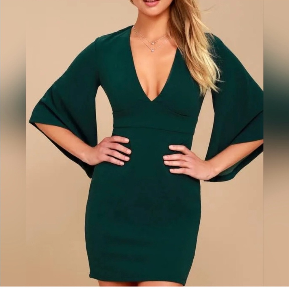 Lulu's Green Dress Women's Size Large Flare Bell Sleeve V Neck Tie Waist NWT